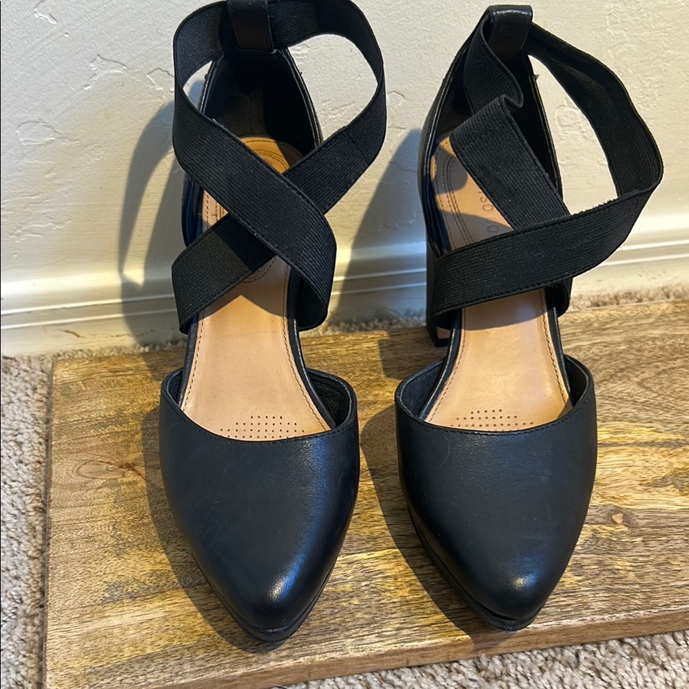 Corso Como Black Heels with Sophisticated Design